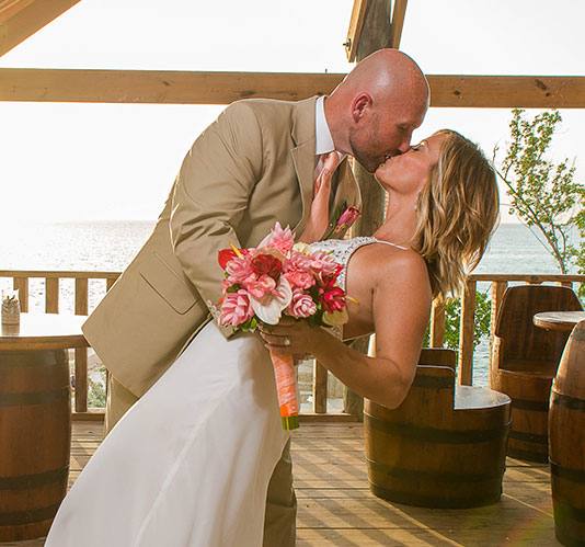 A kiss at the gazebo